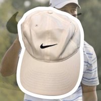Мъжка шапка с козирка на Найк - Nike golf hat Tiger Woods, снимка 2 - Шапки - 32841464