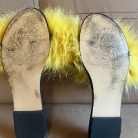 Дамски чехли с естествен пух в жълто !, снимка 6 - Чехли - 42946177