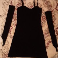 Малка черна кадифена рокличка  с ръкави- Little Black Dress, снимка 2 - Рокли - 37198887