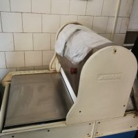 Професионална машина за рязане на хляб, снимка 2 - Други машини и части - 43339938