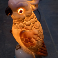 порцеланова нощна лампа папагал, снимка 7 - Настолни лампи - 44909417