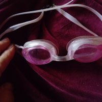 Прекрасни оригинални плувни очилаъ, снимка 1 - Водни спортове - 27083073