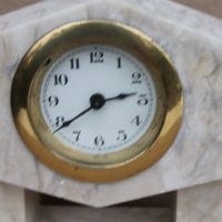 Стар настолен часовник , снимка 2 - Антикварни и старинни предмети - 42947667