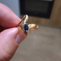 Златен пръстен с Натурален син Сапфир, снимка 1 - Пръстени - 44036462
