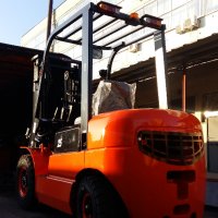 Продавам НОВ мотокар REDDOT Forklift 2021 г. 2500 кг. , снимка 5 - Индустриална техника - 26764001