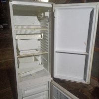 Хладилник с фризер за вграждане , снимка 6 - Хладилници - 43343426
