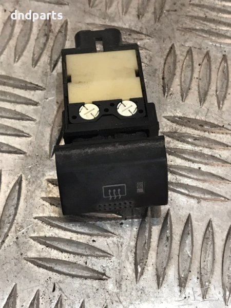 Бутон Toyota Avensis, 2001г., снимка 1