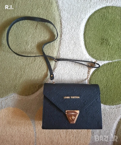 Малка черна чанта, снимка 1