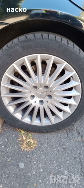 Продавам  оригинални лети джанти с гуми 17 цола за Мерцедес w212, снимка 1
