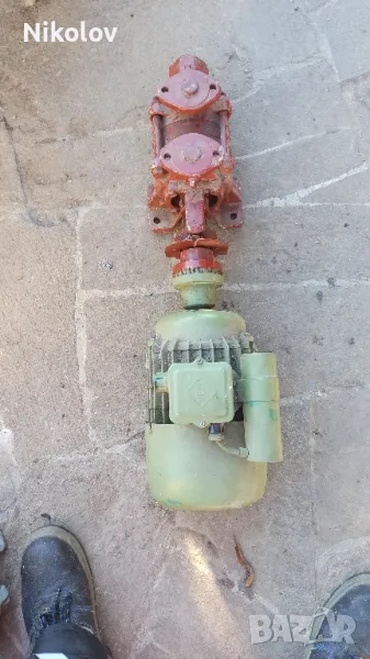 Двигател с центробежна помпа , снимка 1