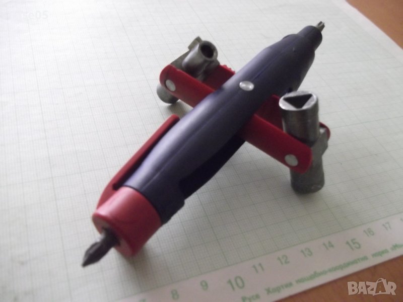 Ключ "SB" щифтов за разпределителни табла, снимка 1