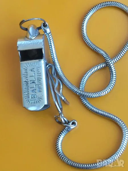 съдийска свирка Балила с кюстек, снимка 1