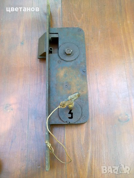  огромна стара брава, снимка 1