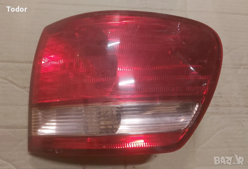 десен стоп Toyota Avensis Verso, снимка 1