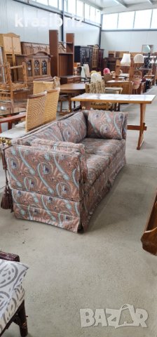Уникален двуместен диван- Германия, снимка 3 - Дивани и мека мебел - 34811614