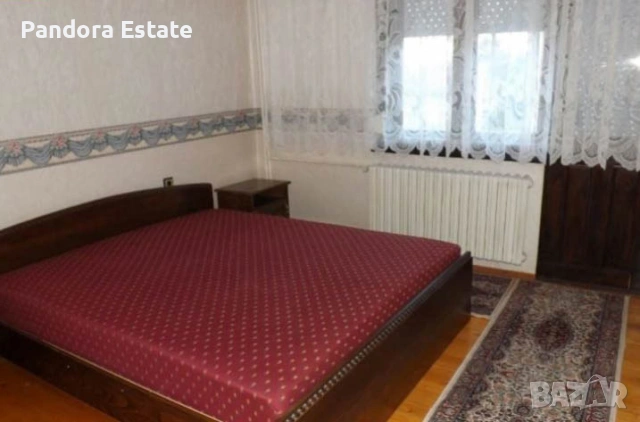 Продава тристаен апартамент в кв. Левски В