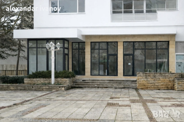 Търговско помещение 45 м² – център Каварна, снимка 2 - Офиси - 45119900