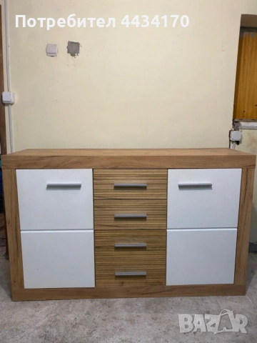 Спешно! Модерен скрин / Сайборд (Sideboard) – Отлично състояние