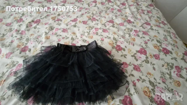 Детска черна тюлена пола , снимка 4 - Детски рокли и поли - 47316299