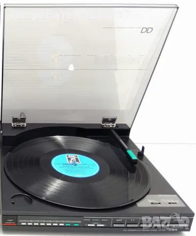 Продавам автоматичен грамофон AIWA LX-120  			