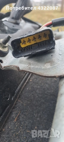 Механизъм моторче чистачки от Опел Виваро / Opel Vivaro 2.5 CDTI 135 к.с, снимка 3 - Части - 53477640