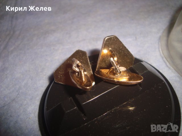 СТАРИ ПОЗЛАТЕНИ БУТОНЕЛИ - ДУБЛЕ с ФАСЕТИРАН ЦИРКОН в КУТИЙКА 18898, снимка 3 - Антикварни и старинни предмети - 37590672
