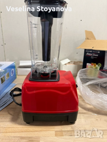 Професионален блендер 4в1 с 2 литра вместимост и 2200W мощност, снимка 3 - Блендери - 52623753
