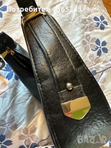 Дамска малка ежедневна черна чанта с регулираща се дължина , снимка 3 - Чанти - 52709963