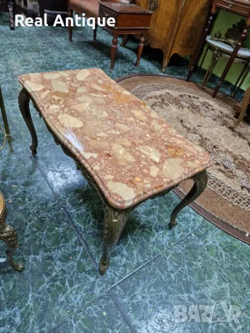 Чудесна антикварна бронзова масичка с мраморен плот , снимка 3 - Антикварни и старинни предмети - 48102730