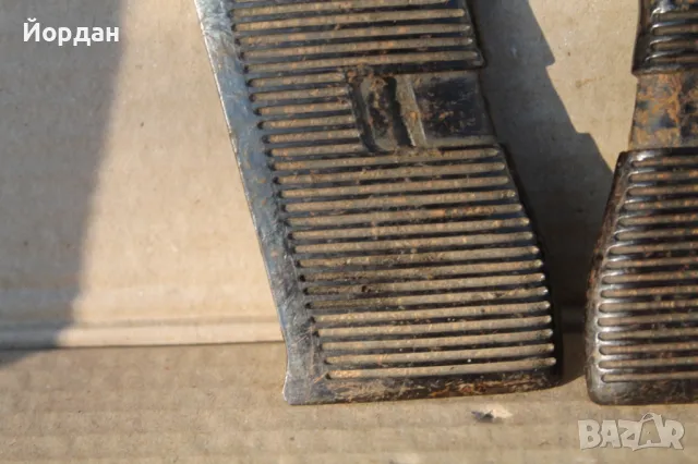 Чирени/дръжки за Чешки пистолет ''ТТ'', снимка 3 - Колекции - 49575934