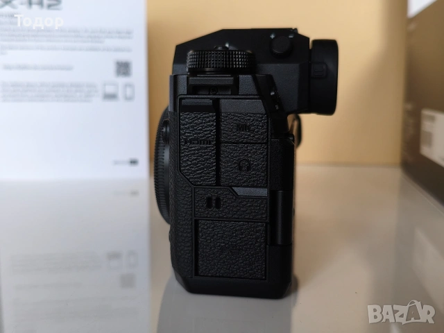 Фотоапарат Fujifilm X-H2, снимка 4 - Фотоапарати - 53399351