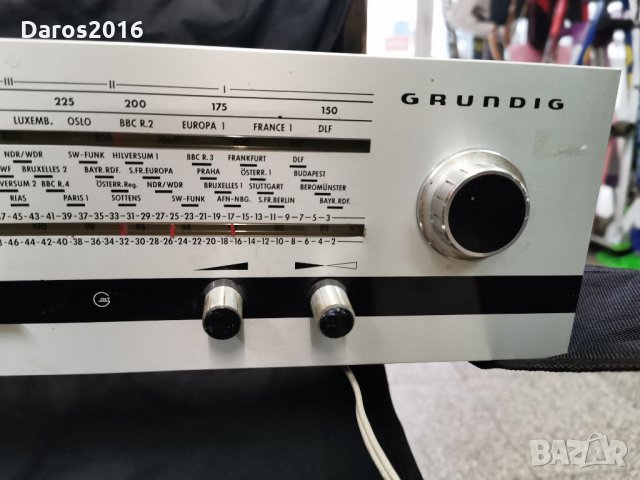 Старо дървено радио Grundig Type RF 2060, снимка 5 - Антикварни и старинни предмети - 35516029