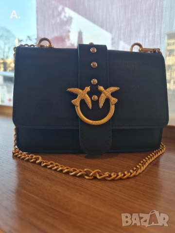 Луксозна дамска чанта носена 3,4 пъти