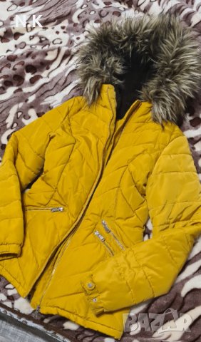 Дамско зимно жълто яке с голяма качулка размер XS в Якета в гр. Свищов -  ID39956202 — Bazar.bg