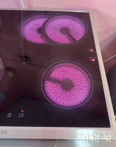 Печка за вграждане с керамичен плот AEG , снимка 12 - Печки, фурни - 52414975