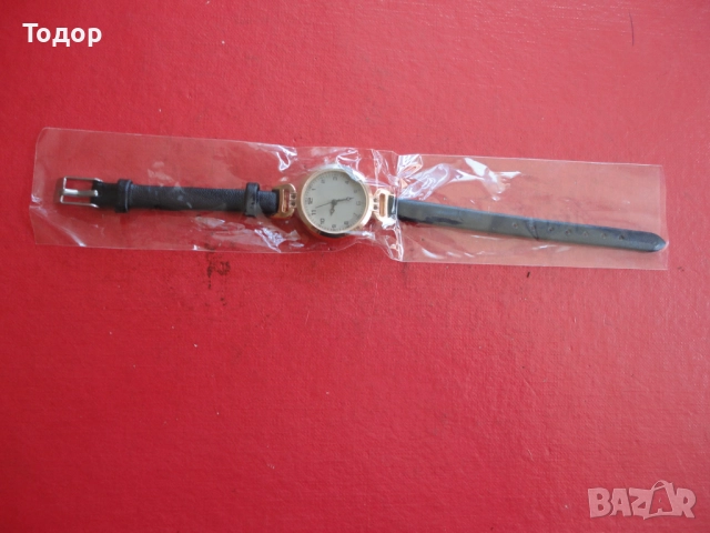 Дамски кварцов часовник 1, снимка 2 - Дамски - 52671650