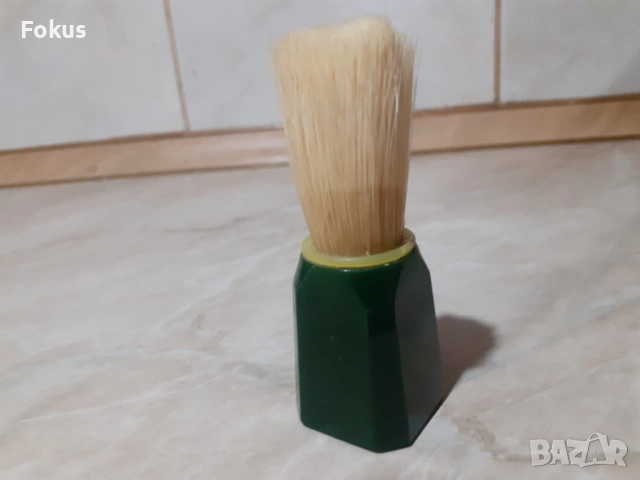 Стара четка за бръснене