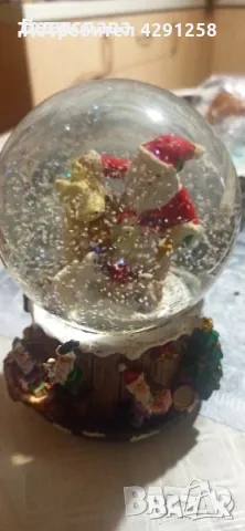 снежна новогодишна топка