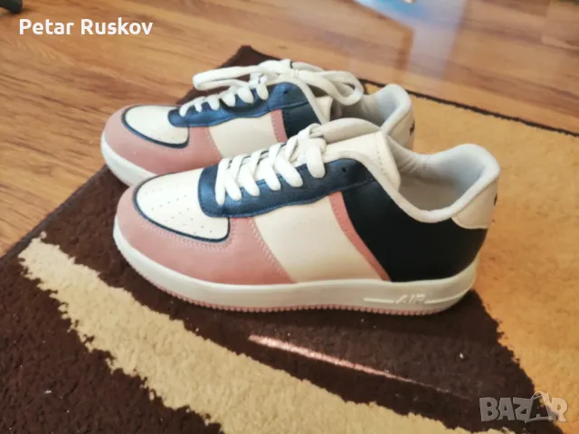 Маратонки defacto