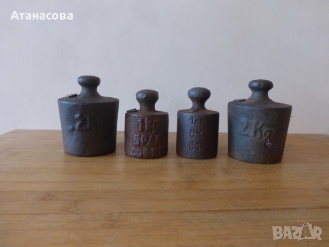 Железни теглилки 4 бр тежести екзагии грамове за кантар везна 1941 г, снимка 1 - Антикварни и старинни предмети - 42995418