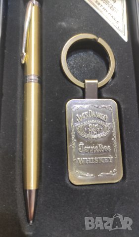 Елегантен подарък за мъже! Комплект от 2 части химикал и ключодържател на Джак Даниелс , снимка 4 - Подаръци за мъже - 38502407