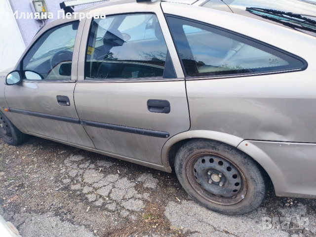 Продава се , снимка 3 - Автомобили и джипове - 53240910