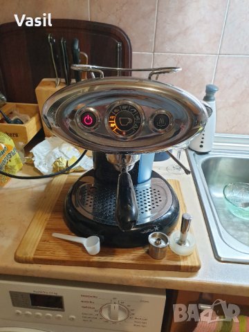 Illy iperespresso Кафе машина , снимка 2 - Кафемашини - 34905796