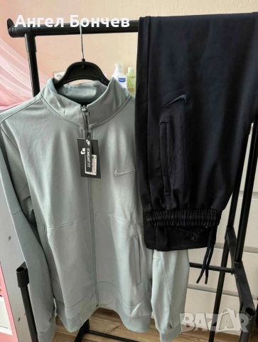 Спортен екип NIKE, снимка 4 - Спортни екипи - 52625167