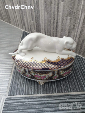 Имперска Русия бижутерка 16см/фигурална стара руска порцеланова кутия за бижута/тигър-пума