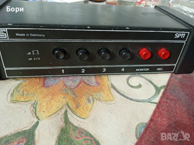 Аудио/Видео съединител разклонител, снимка 2 - Плейъри, домашно кино, прожектори - 38575480