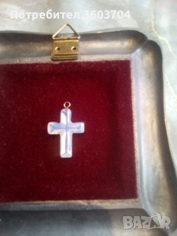 Кръстче от опал, снимка 2 - Колиета, медальони, синджири - 40020047