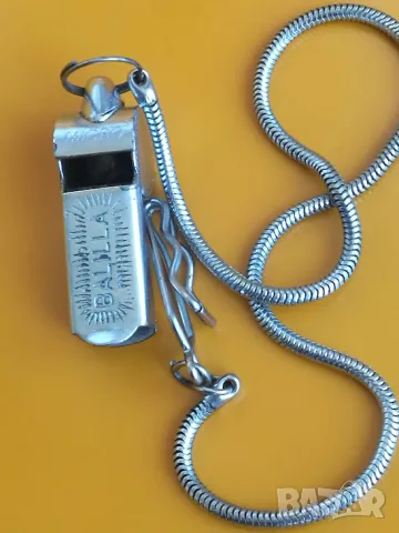 съдийска свирка Балила с кюстек