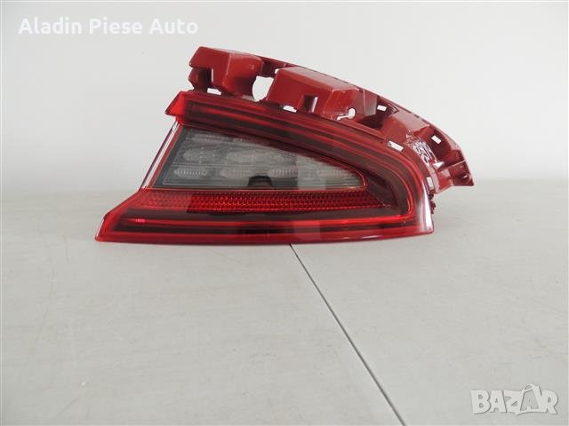 Фар заден десен на калника Kia Stinger Led година 2018 2019 2020 2021 код 92402-J5 , снимка 3 - Аксесоари и консумативи - 39776992