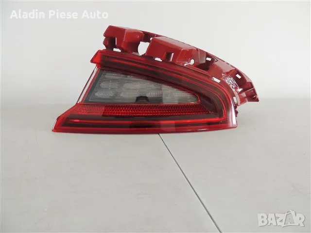 Фар заден десен Kia Stinger Led 2018 2019 2020 2021 код 92402-J5, снимка 3 - Аксесоари и консумативи - 49613363